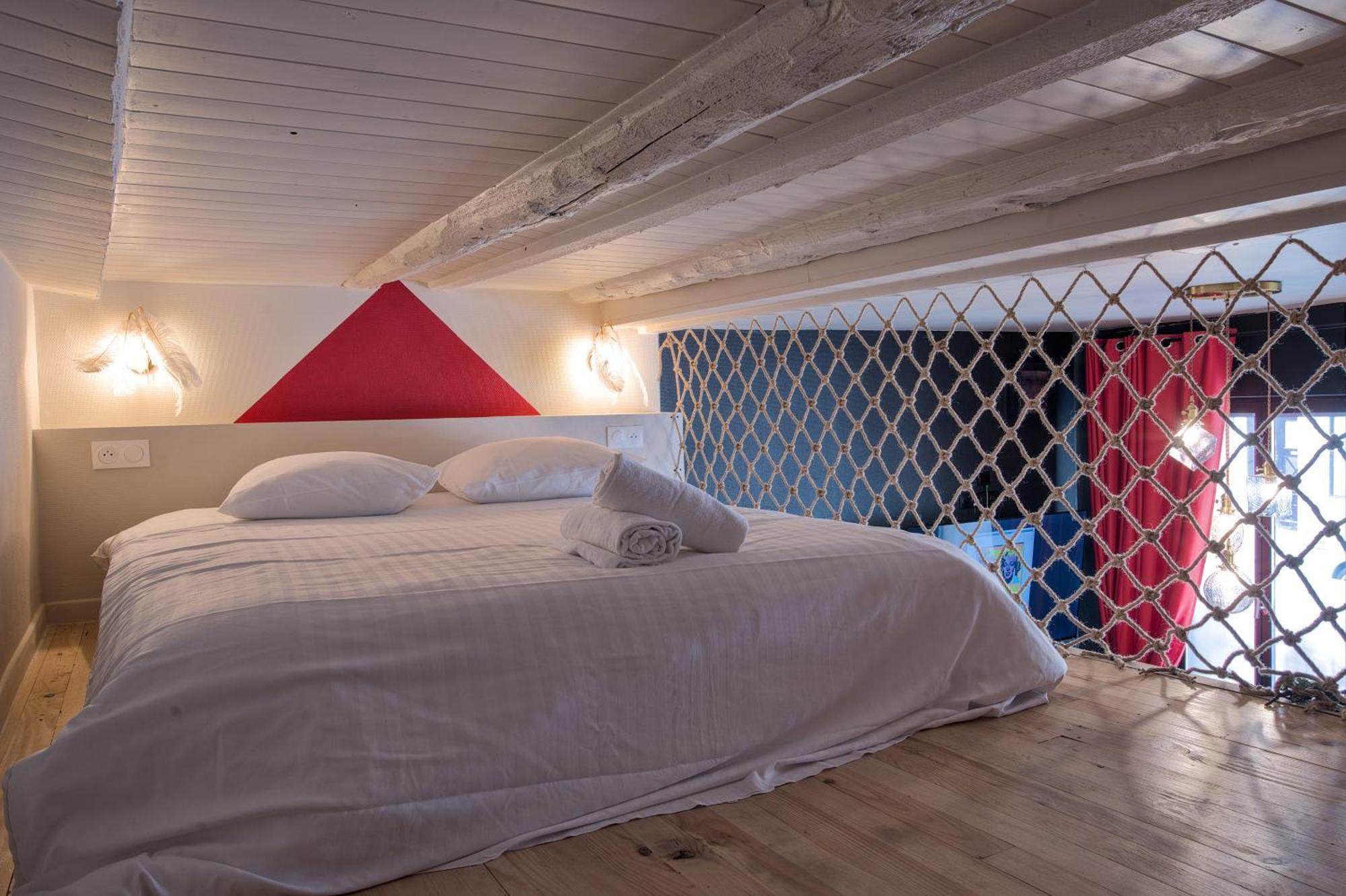 Unsejourametz - Le Cinema De Marilyn Apartment *